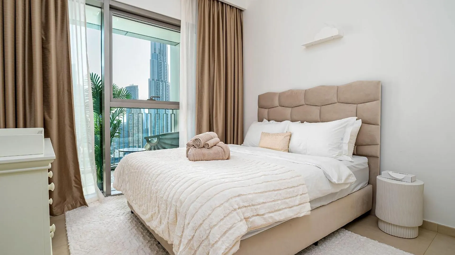 Luxury 2Br Burj Khalifa Views 5Min Walk Dubai Mall United Arab Emirates