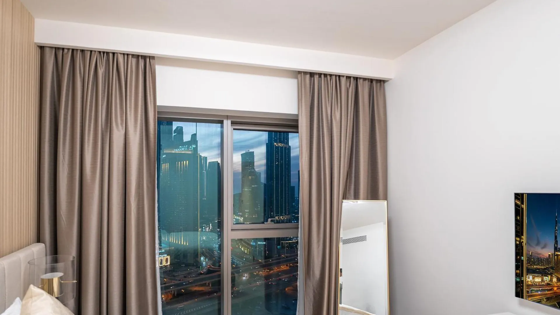 Luxury 2Br Burj Khalifa Views 5Min Walk Dubai Mall Apartment